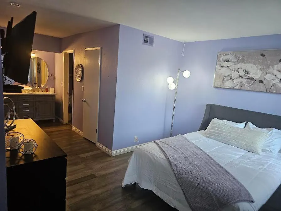 Affordable 2Br-2Ba Condo - Extra Amenities Las Vegas